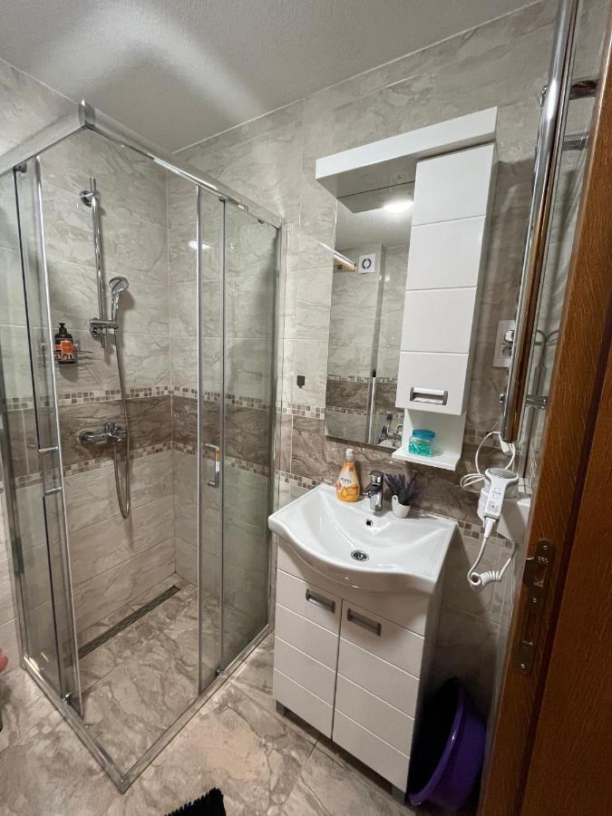 Apartman Korac Vrnjačka Banja Exteriör bild